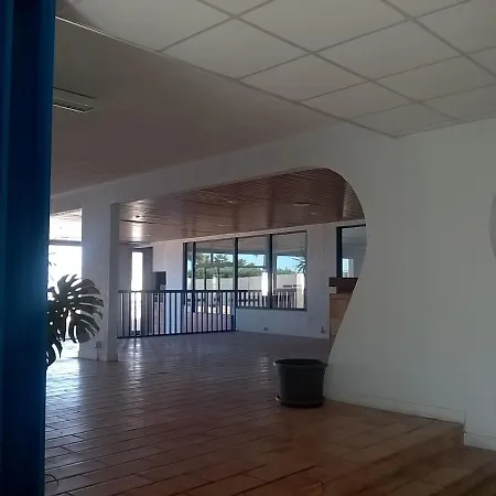 Port-camargue Face A La Avec Piscine