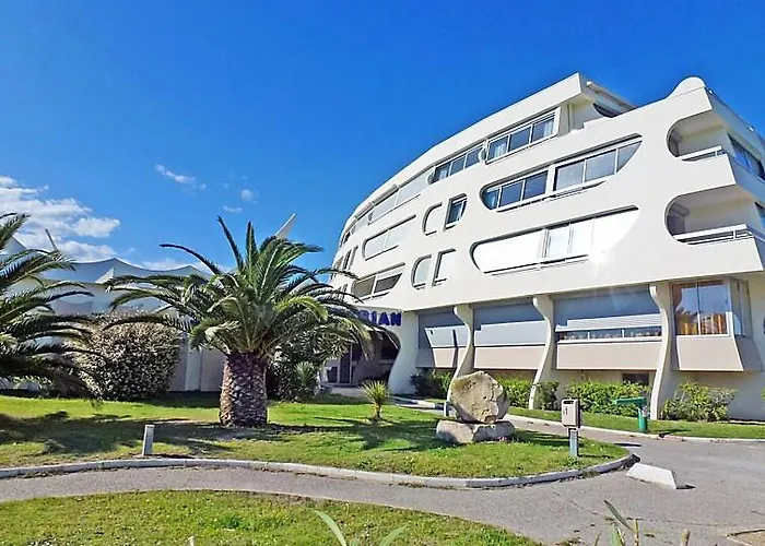 Port-camargue Face A La Avec Piscine Ле-Гро-дю-Руа